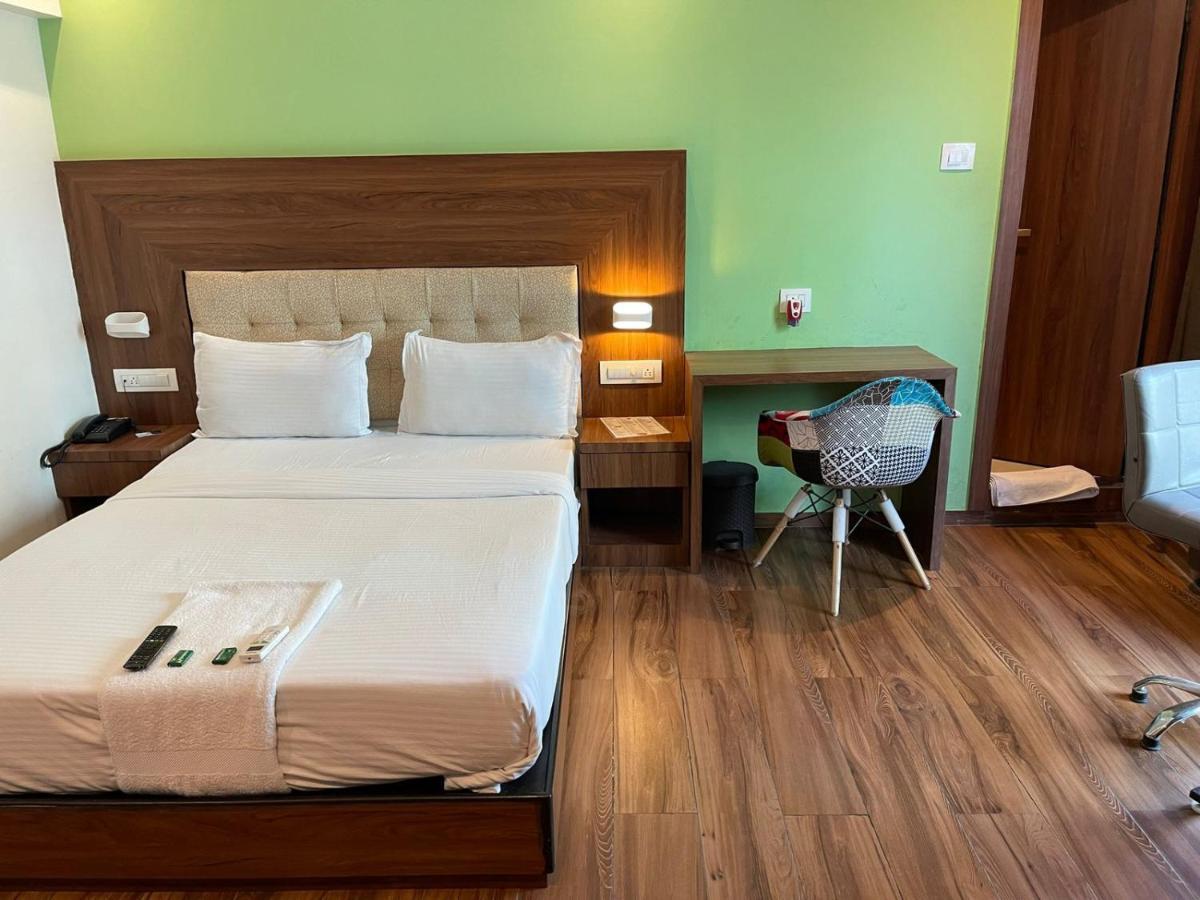 Hotel Byaris International By Bizzgrow Hotels Bombaj Zewnętrze zdjęcie